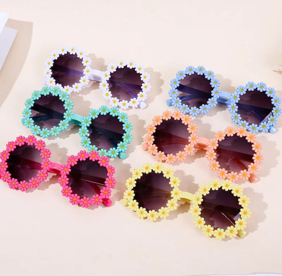 Children’s Girls Flower Shaped Cute Round Sunglasses