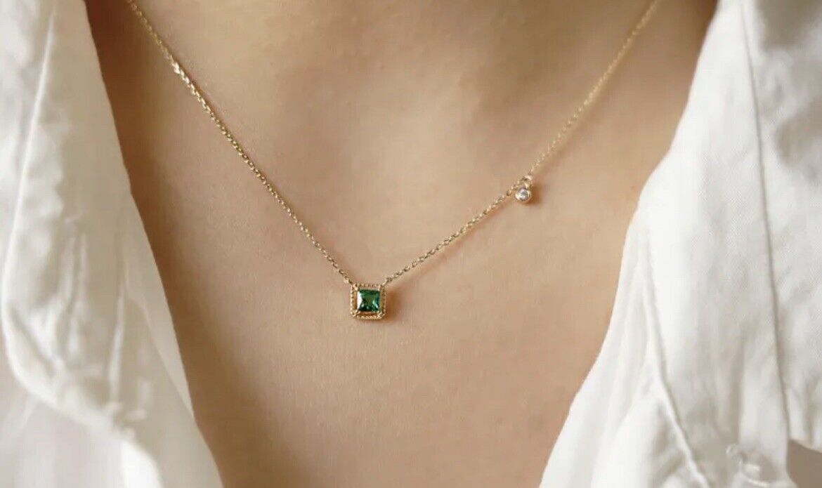 Women’s Square Gold Pendant Necklace With Gift Box