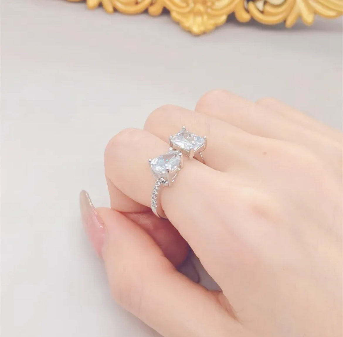 Silver Cubic zirconia adjustable ring