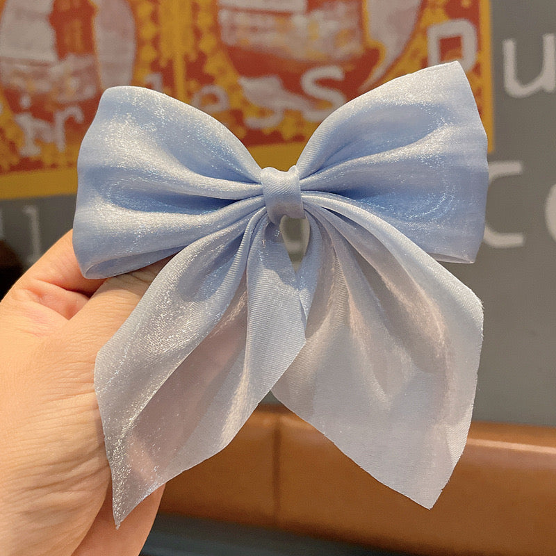 Shiny shimmer bow hair clip