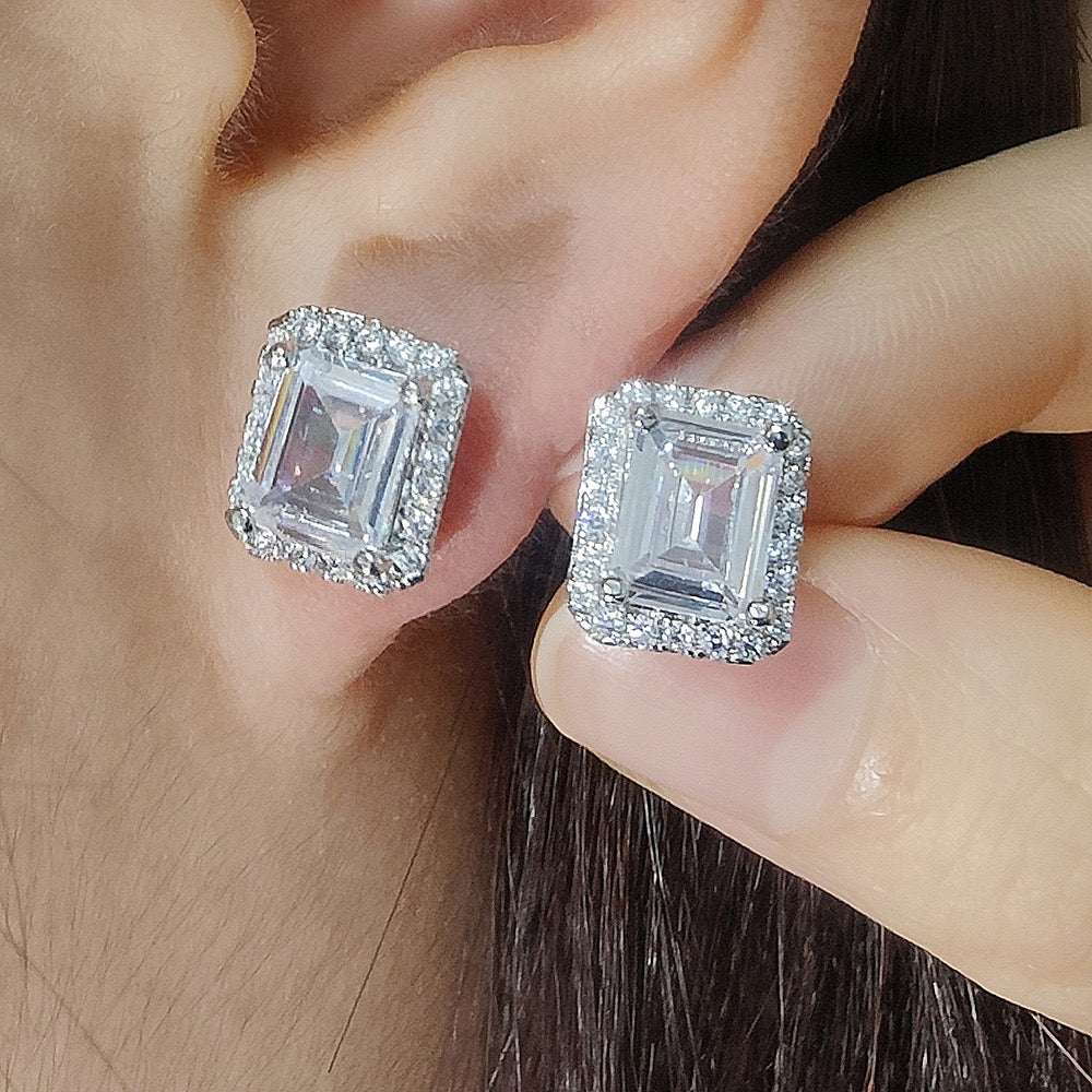 Elegant Geometric Cubic Zirconia Stud Earrings