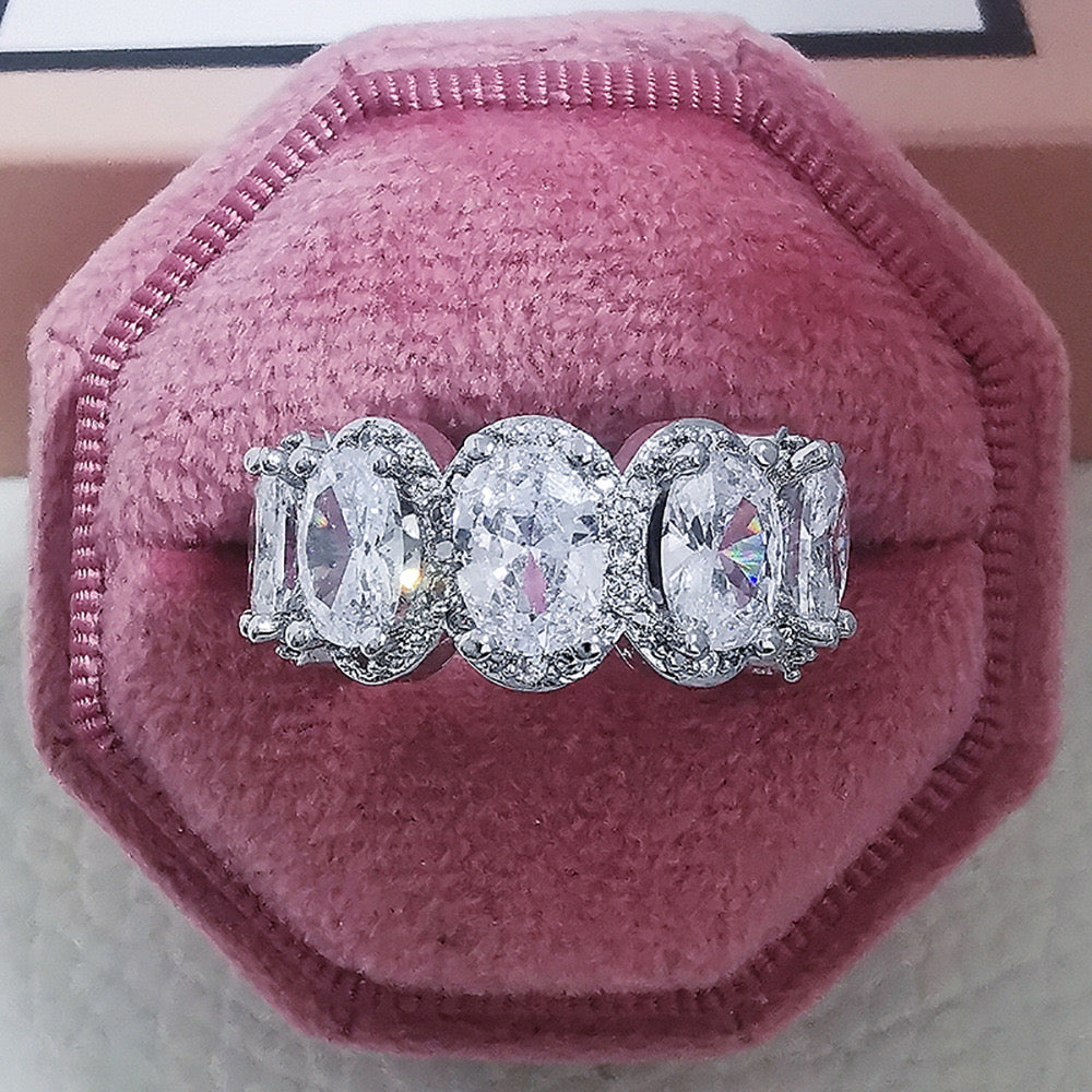 Round Silver Cubic zirconia ring