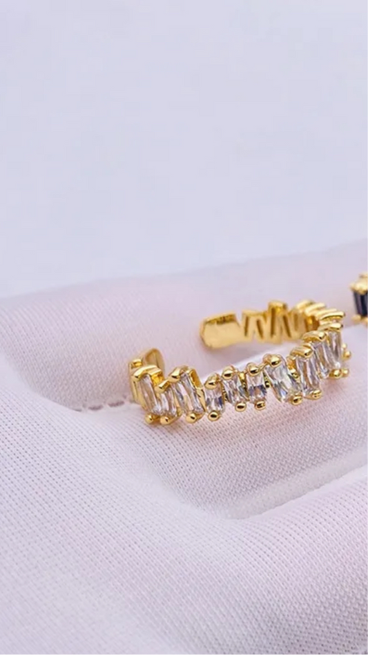 Cubic zirconia adjustable ring