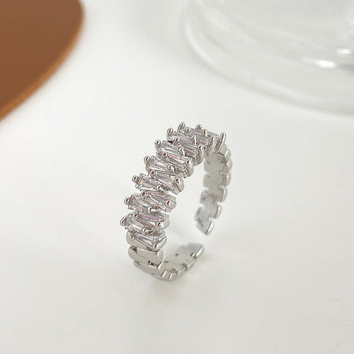 Silver Cubic zirconia adjustable ring